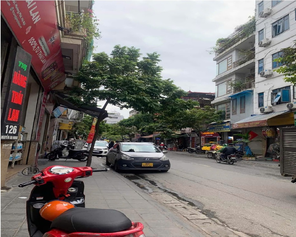 Mới kính koong, phố Nguyễn An Ninh 39M 5T thang máy, 10m ra Mặt Phố. Chỉ 8 tỷ 200